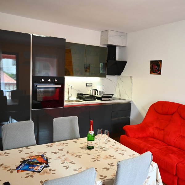 Kitchen, Holiday apartments Alina & Mia, Holiday apartments Alina & Mia near the sea and the center of Pula, Istria, Croatia Pula